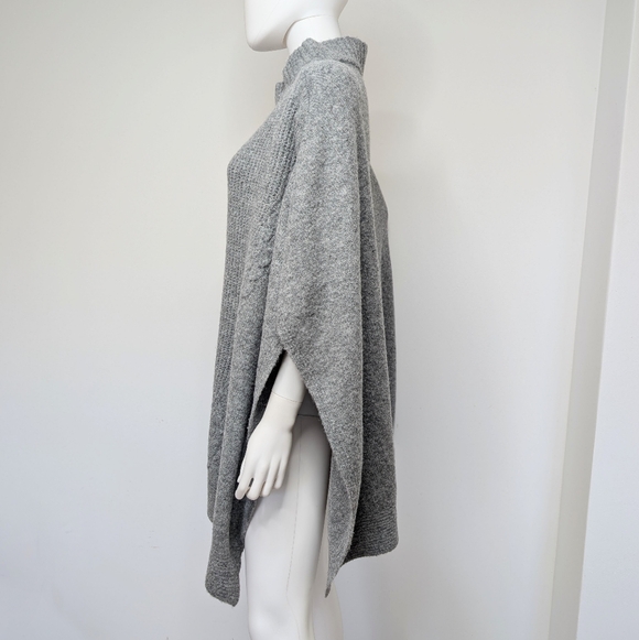 Super Soft Fuzzy Grey Thick Oversized Blanket Poncho Sweater Cowl Turtleneck - Picture 4 of 6